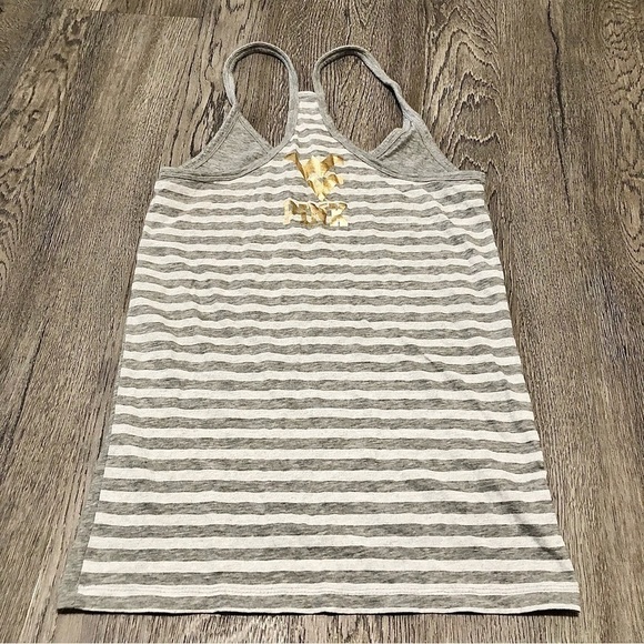 Like New
Title: PINK WV Mountaineers Racerback Tank Shirt Women’s Small Grey - Picture 3 of 4